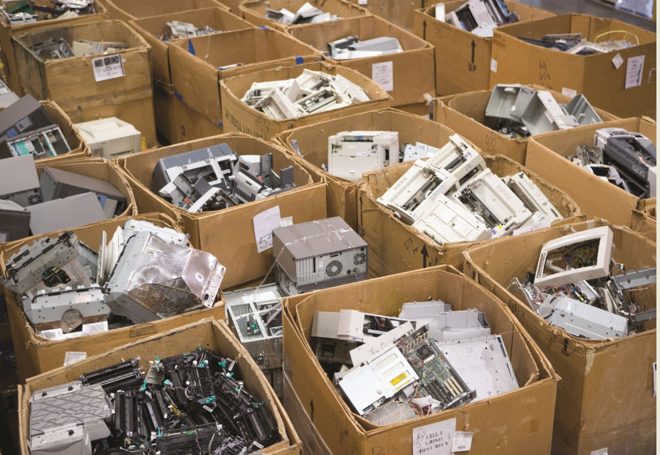 بازیافت دستگاه‌های اداری مستعمل: پرینتر، اسکنر، کیس و سرور | خدمات تخصصی پیام ضایعات